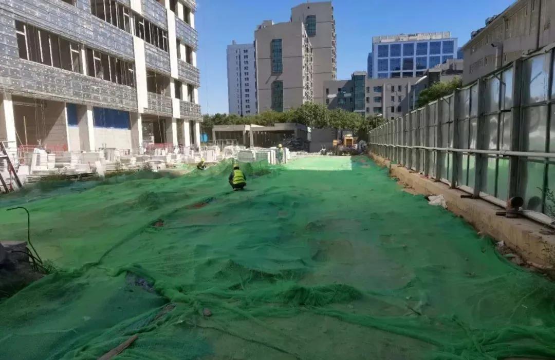 减减减，，，，，经开区大力发展分类治污精准减排